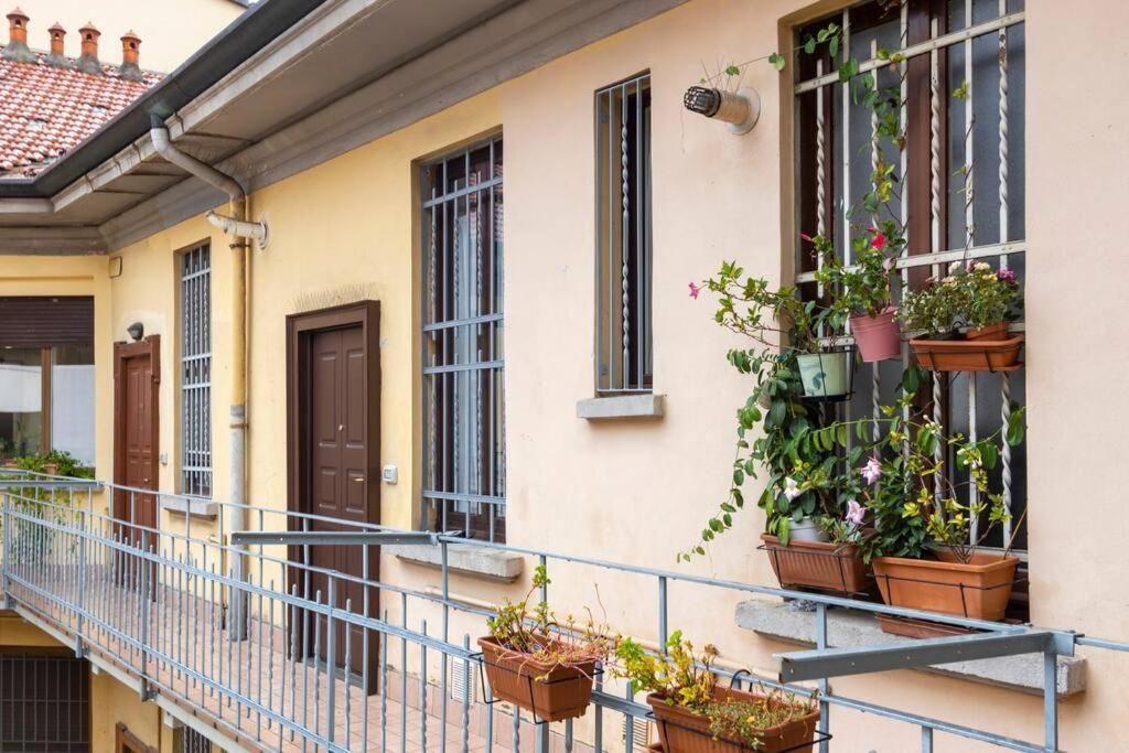 The Italian Design - 10 Minutes To Duomo Apartamento Milão Exterior foto